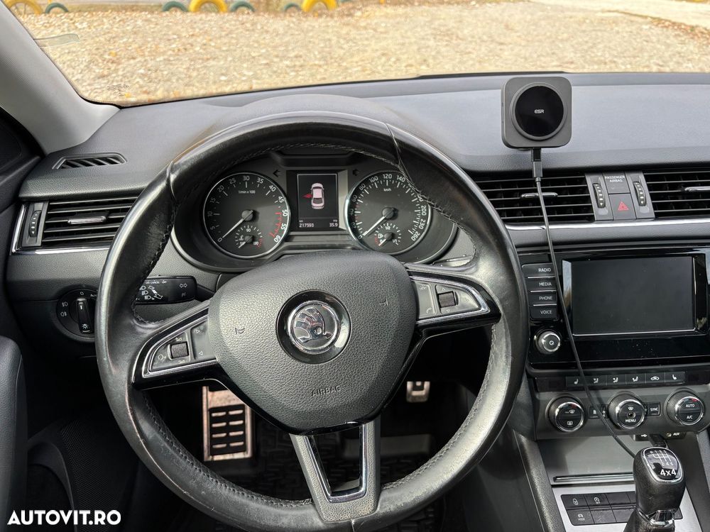 Skoda Octavia 2.0 TDI 4X4 STYLE - 6