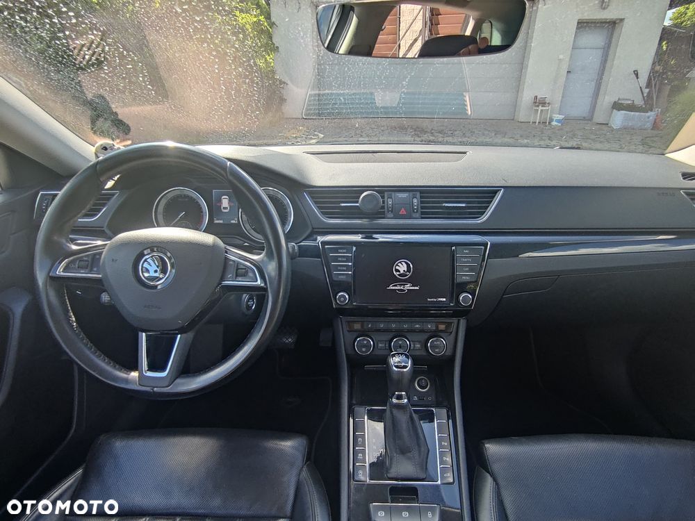 Skoda Superb 2.0 TDI 4x4 L&K DSG - 10
