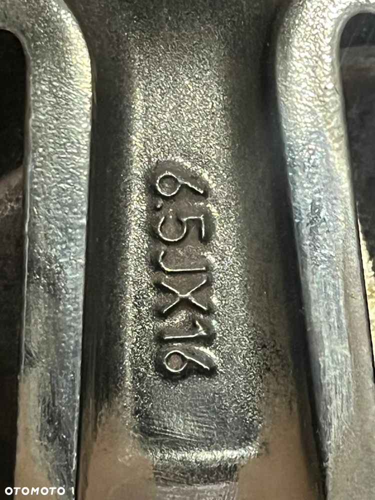 Felgi Renault 5x114,3 6,5 x 16 ET 44 403003206R - 5
