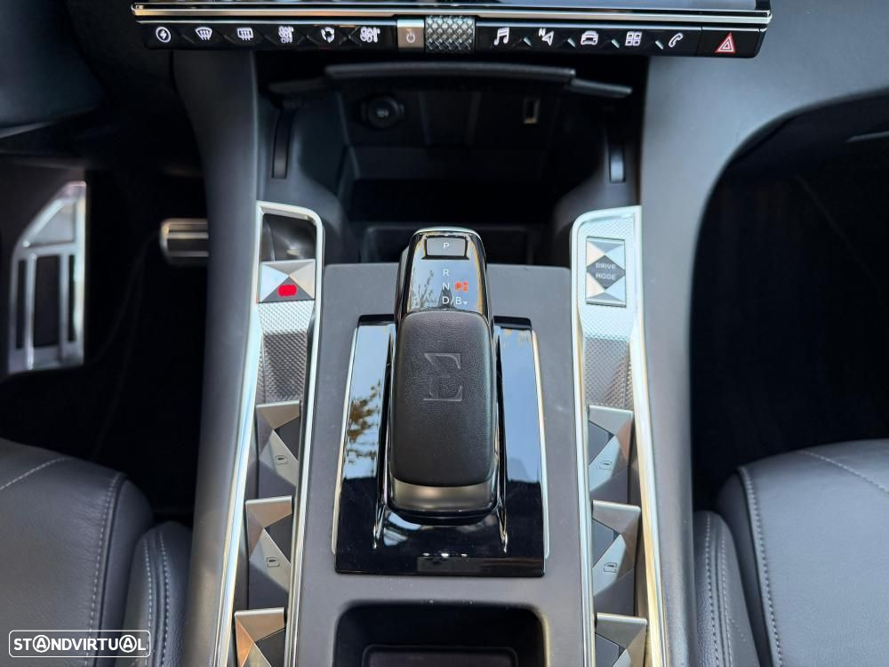 DS DS7 Crossback E-Tense Performance Line EAT8 - 14