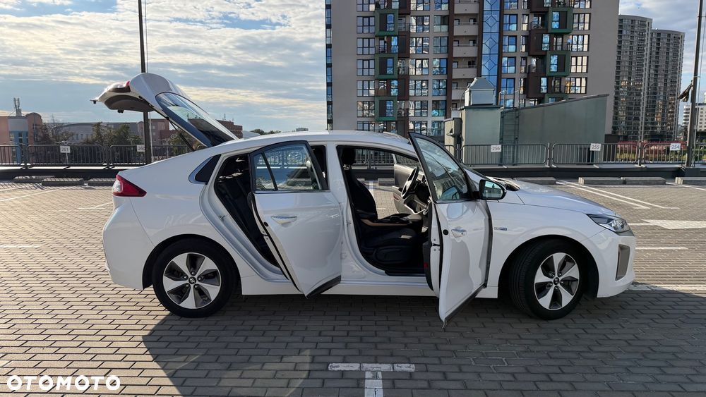 Hyundai IONIQ Electric Premium - 13