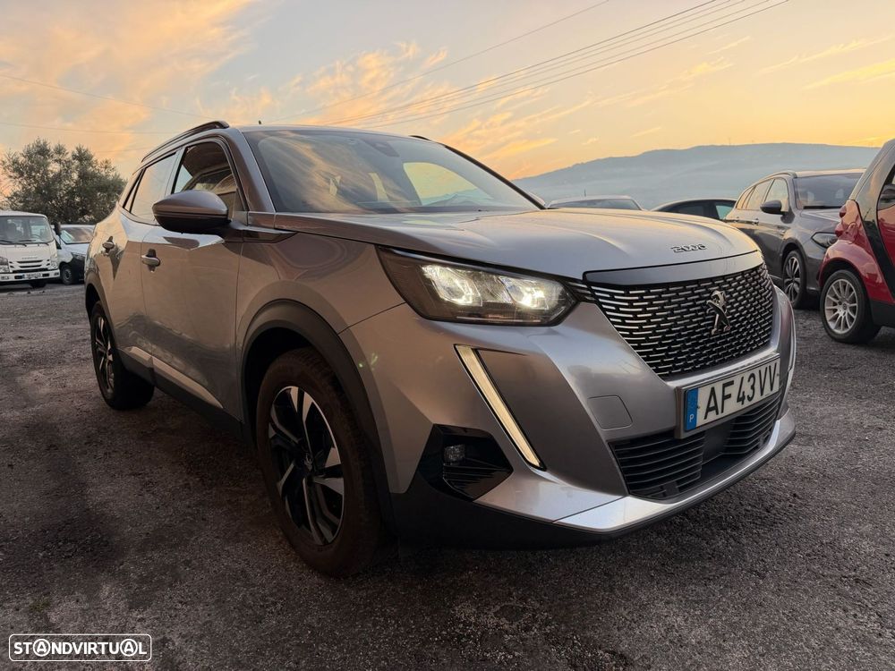 Peugeot 2008 1.2 PureTech Allure Pack - 4