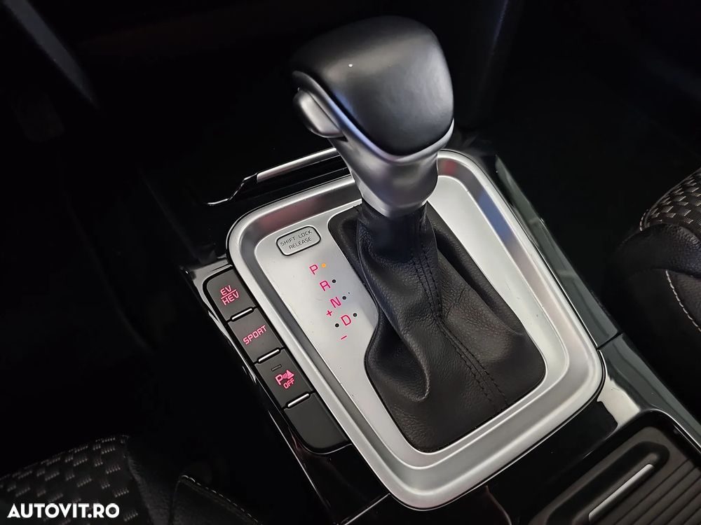 Kia XCeed - 18