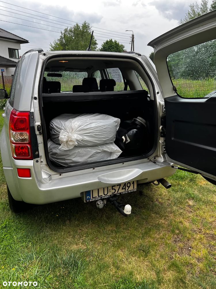 Suzuki Grand Vitara 2.0 Comfort - 10