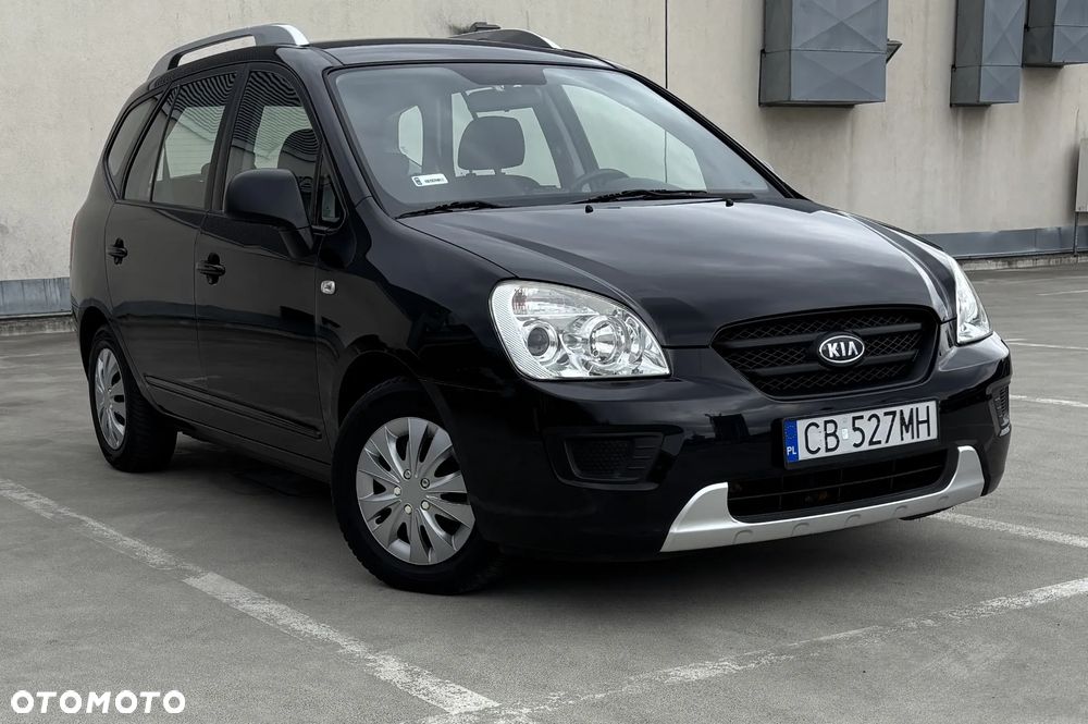 Kia Carens - 2