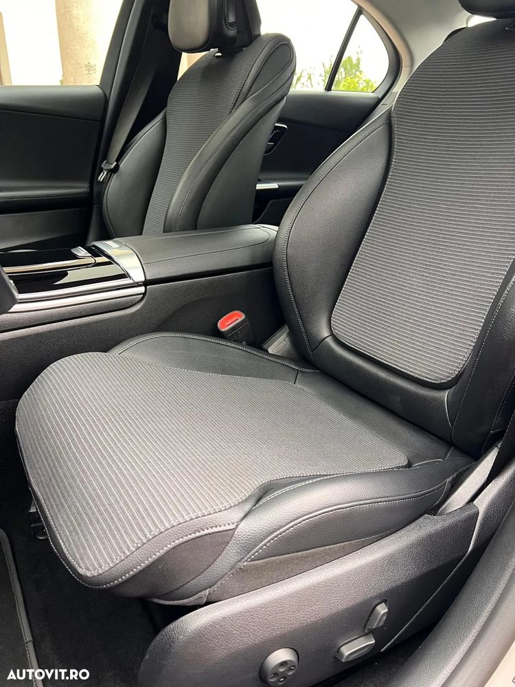 Mercedes-Benz C - 16