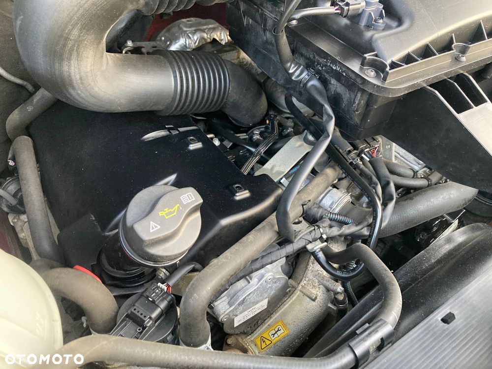 Mercedes-Benz Sprinter - 16