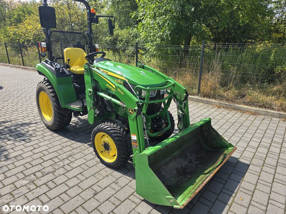 John Deere 2036R - 1