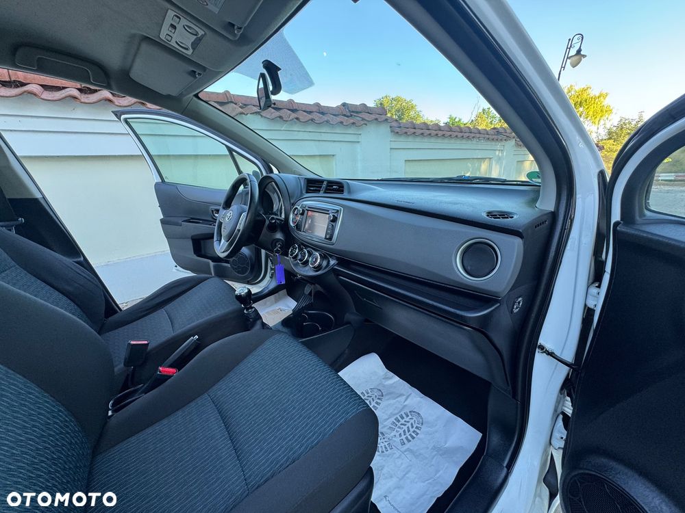 Toyota Yaris - 33