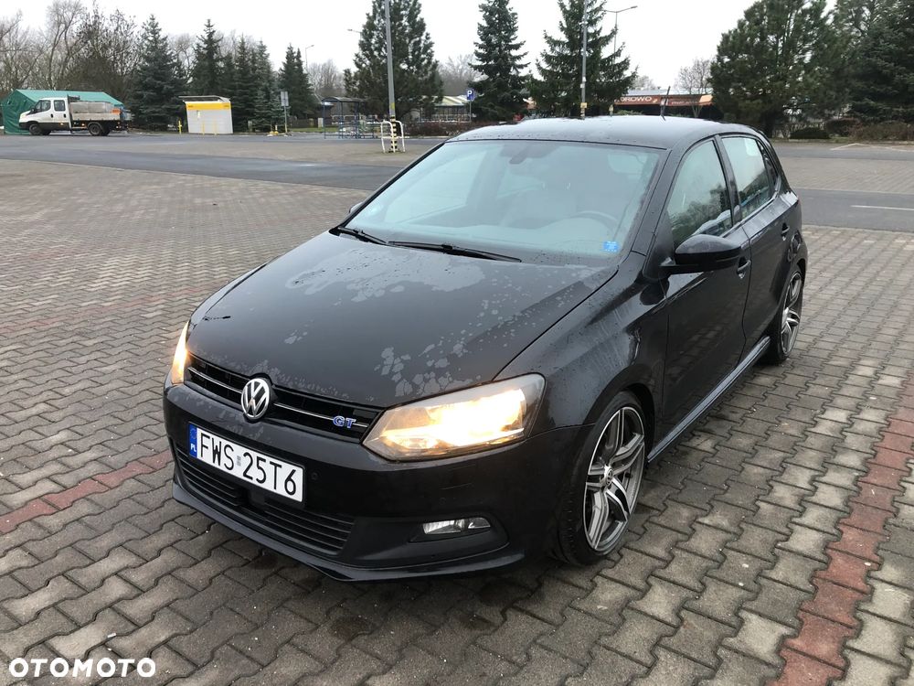 Volkswagen Polo - 2