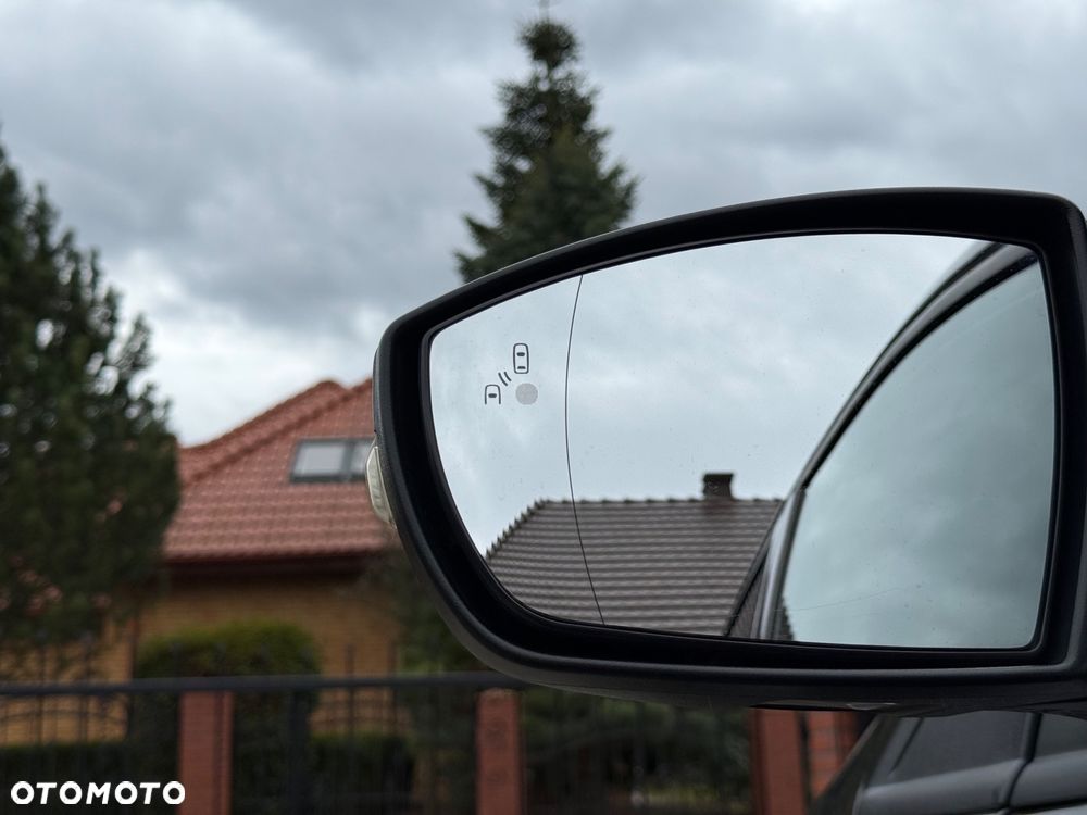 Ford Kuga 2.0 TDCi 4x4 ST-Line - 38