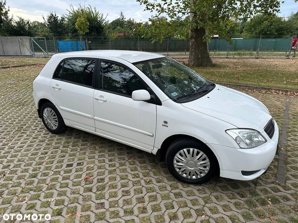 Toyota Corolla 1.6 VVT-i Sol - 1