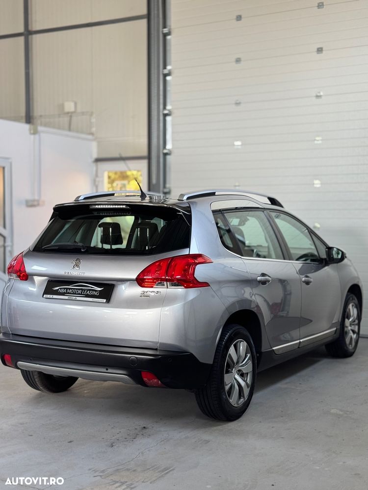 Peugeot 2008 PureTech 82 Allure - 5