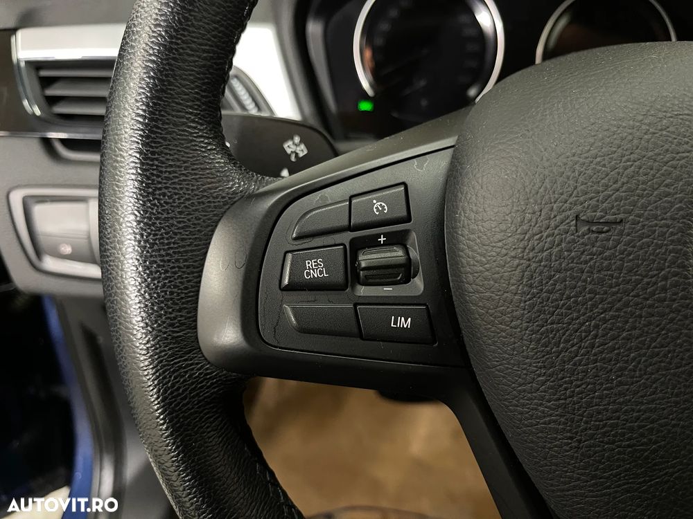 BMW X1 xDrive20i AT - 23
