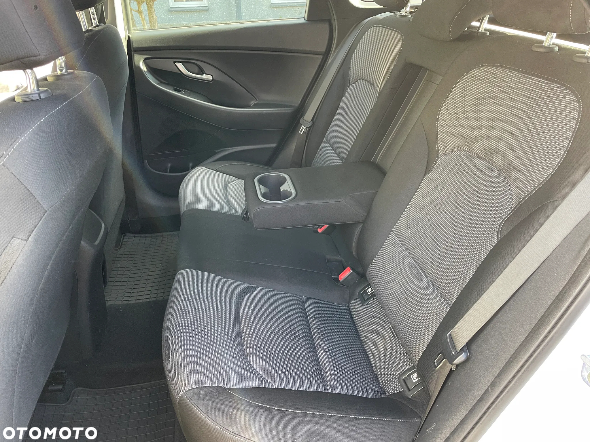 Hyundai i30 Kombi 1.0 T-GDI Family - 27