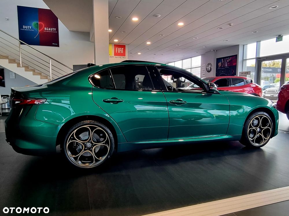Alfa Romeo Giulia 2.0 Turbo Intensa Q4 - 3