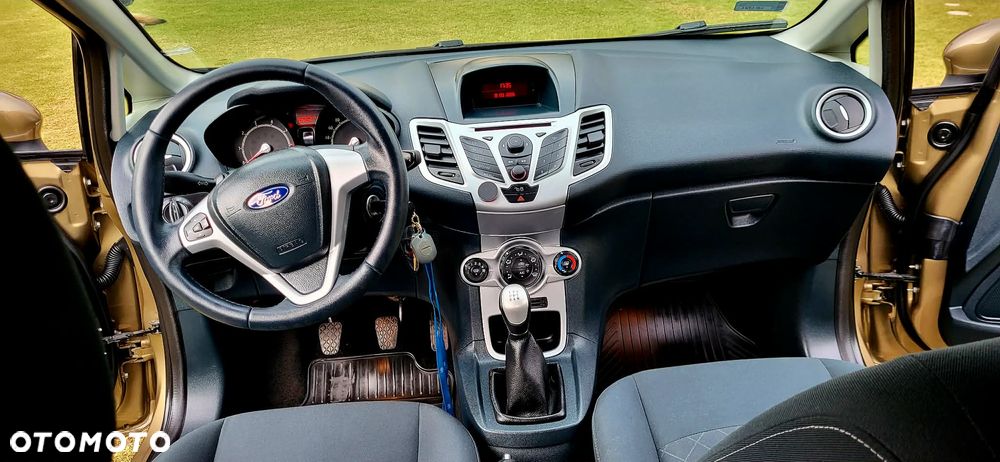 Ford Fiesta 1.25 Silver X (SVP) - 12