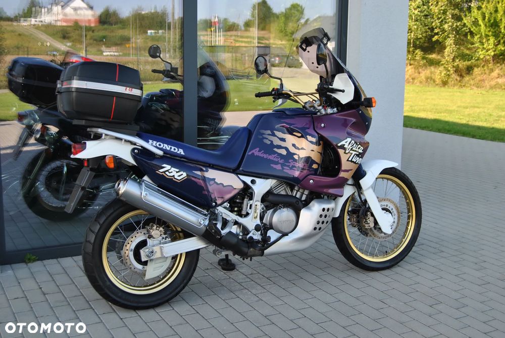 Honda XRV - 5