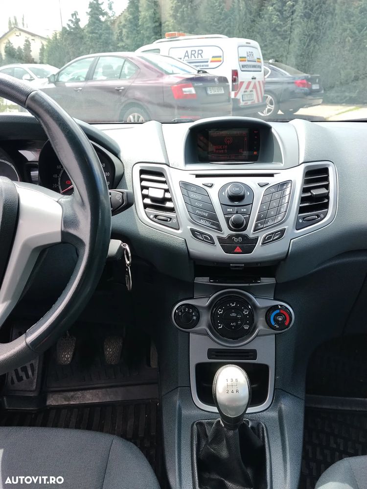 Ford Fiesta 1.6 TDCI Trend - 10