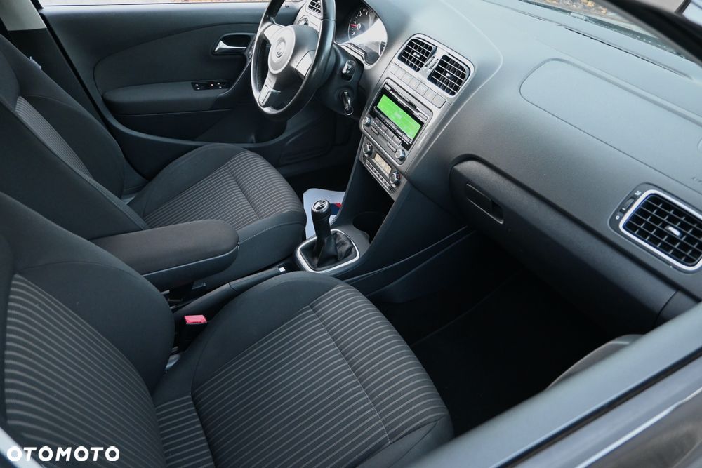 Volkswagen Polo 1.6 TDI Highline - 20