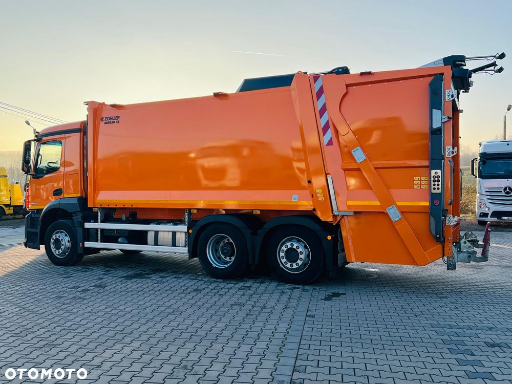Mercedes-Benz Actros 2533 / 6x2 Śmieciarka / Zoeller Medium X2 / - 5