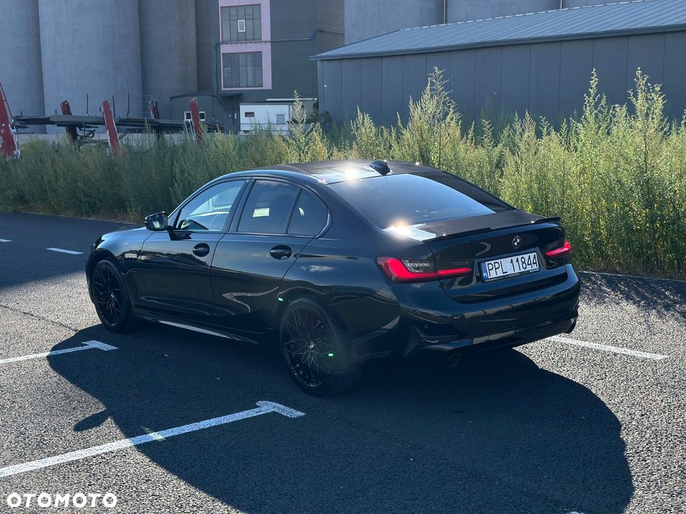 BMW Seria 3 330e Sport Line sport - 3