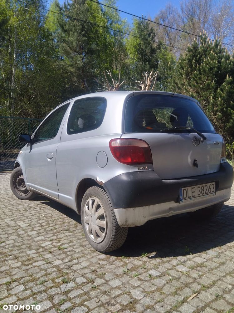 Toyota Yaris 1.4 D-4D Terra - 4