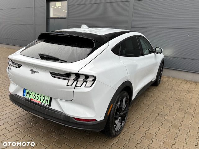 Ford Mustang Mach-E - 31