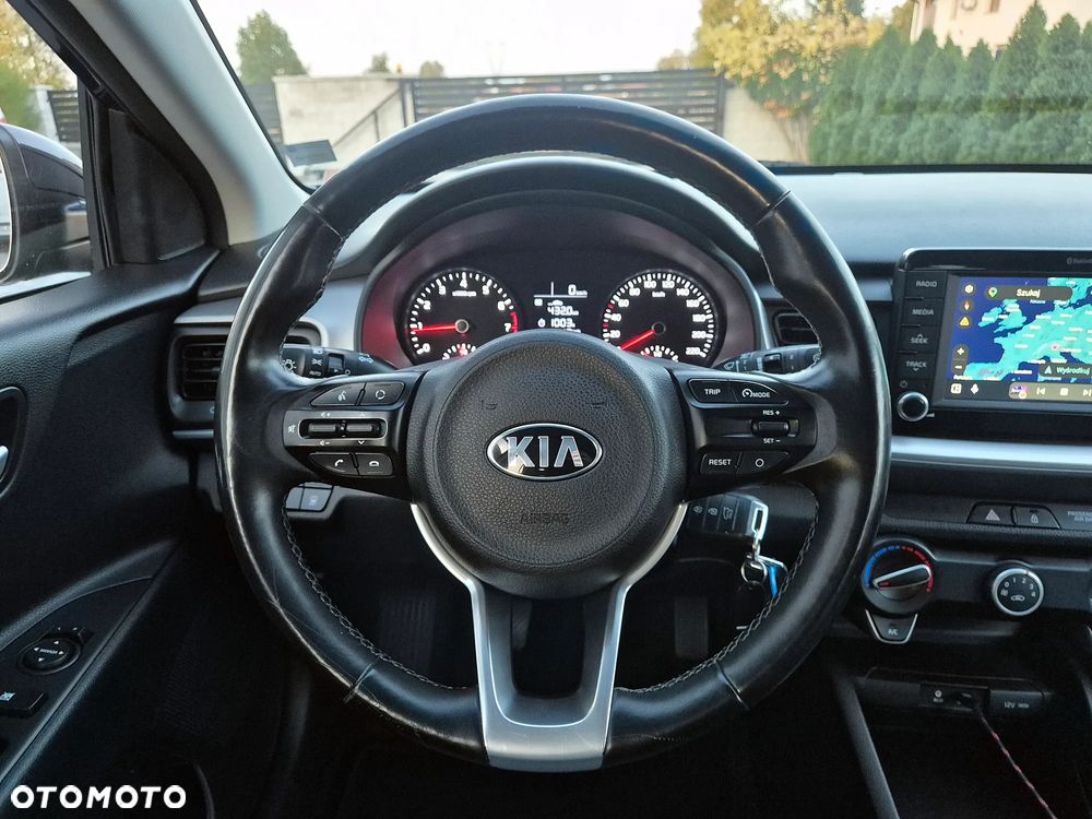 Kia Stonic - 26