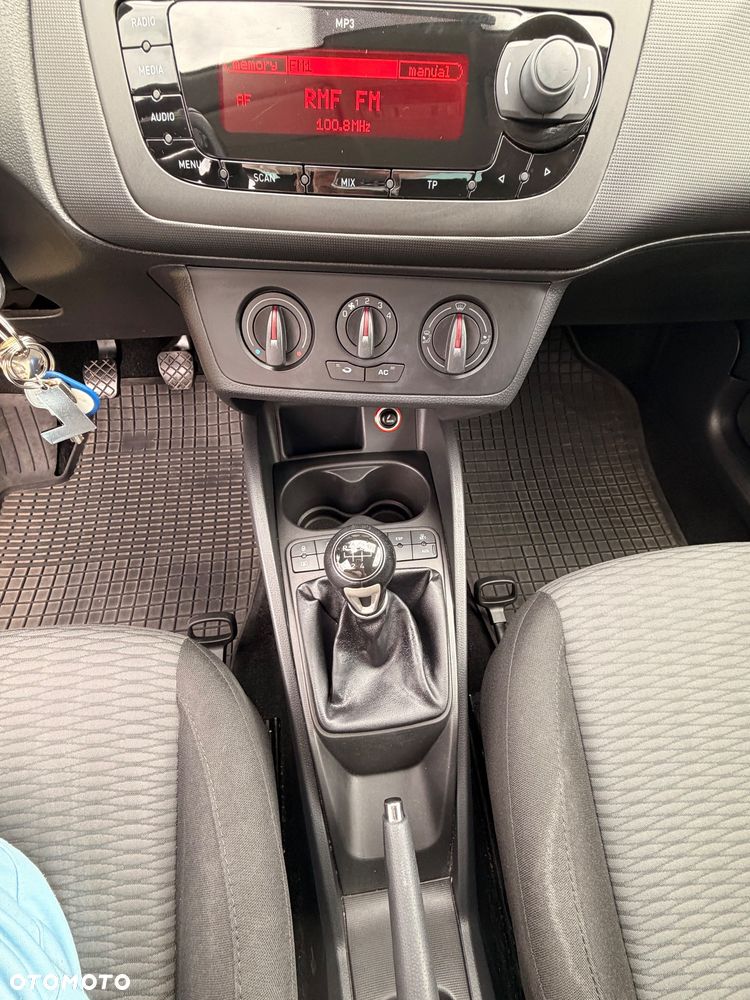 Seat Ibiza SC 1.4 16V Style - 12