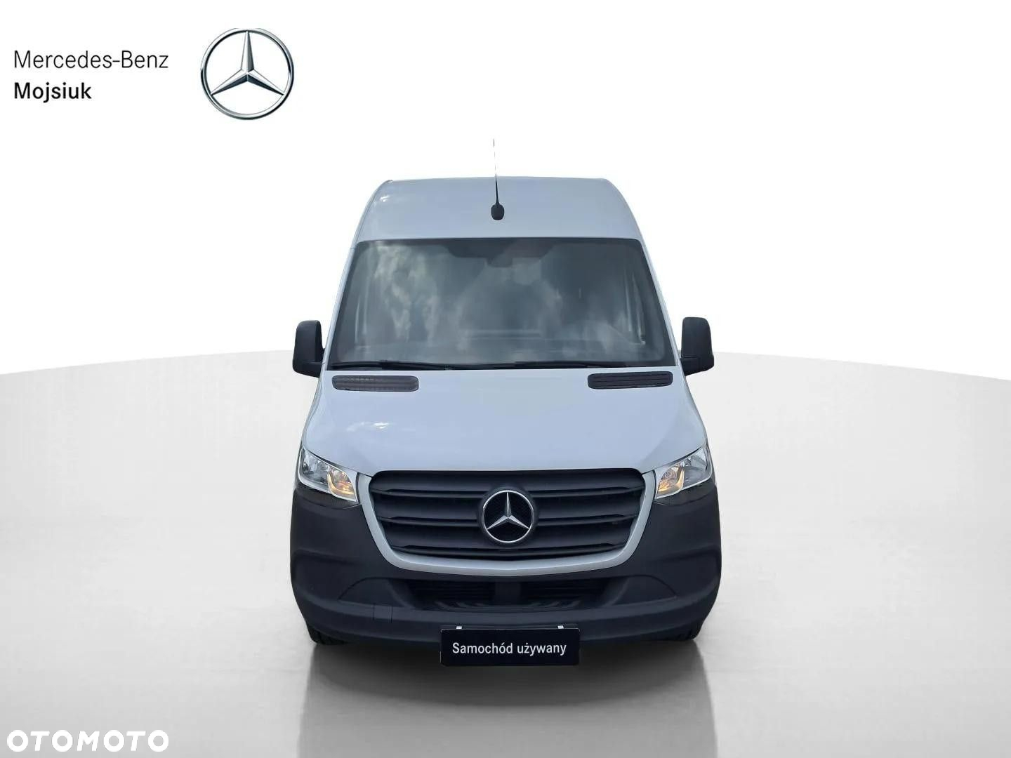 Mercedes-Benz Sprinter . - 2