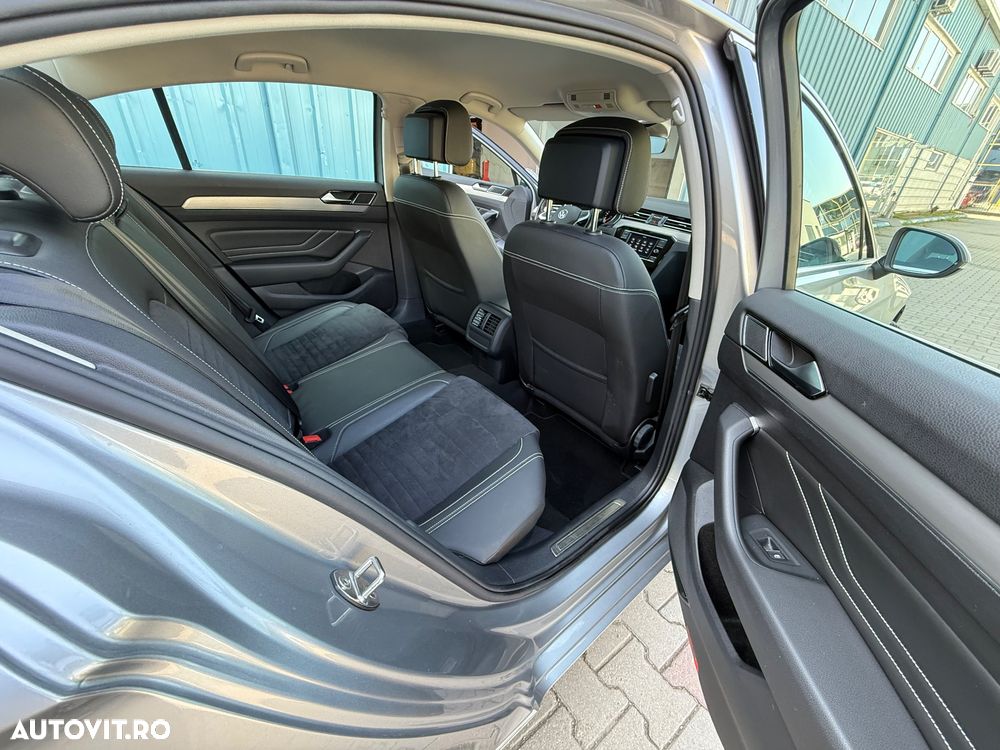 Volkswagen Passat 2.0 TDI DSG Highline - 15