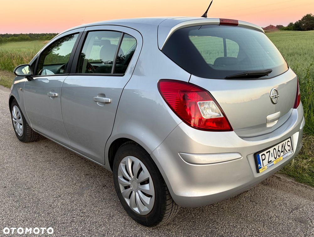Opel Corsa 1.2 16V Enjoy - 3