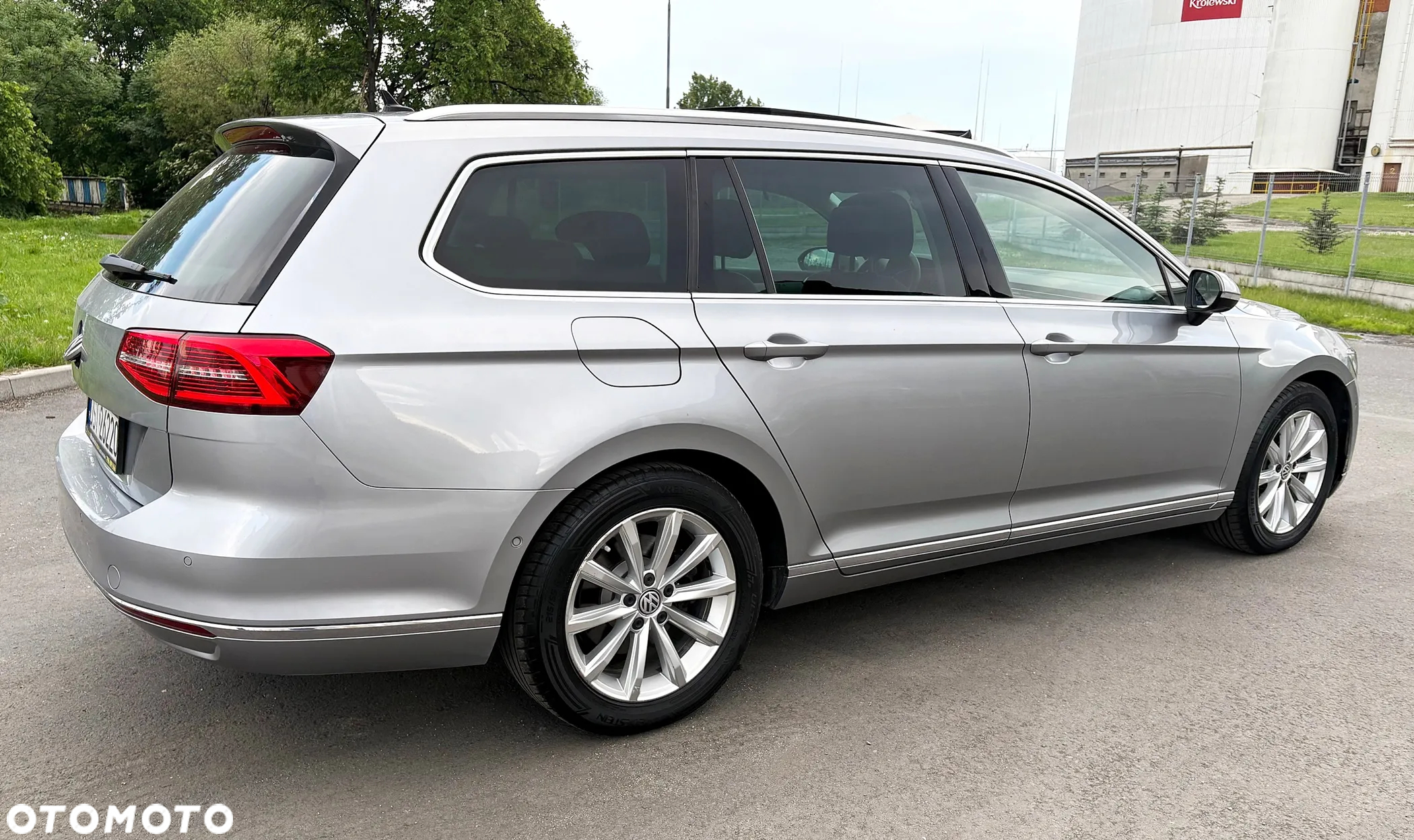 Volkswagen Passat 2.0 TDI BMT Highline - 17