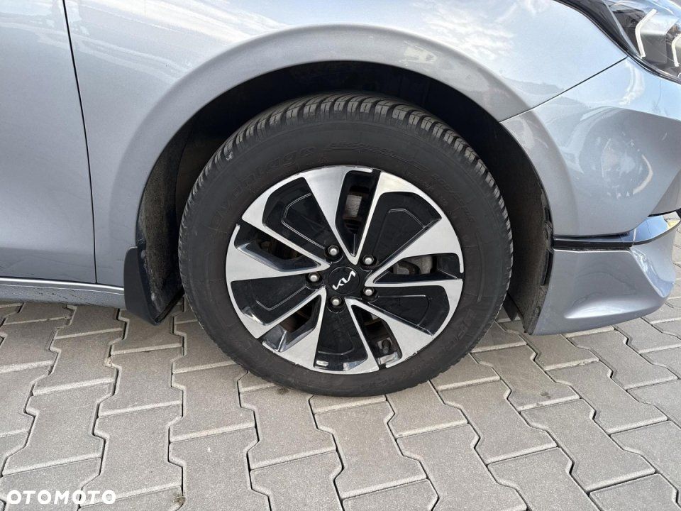 Kia Ceed - 16