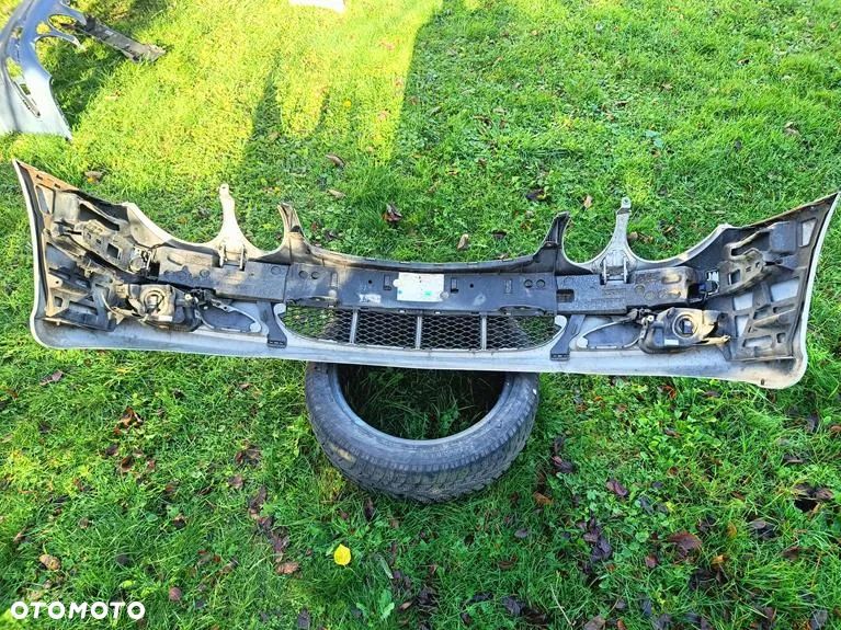 MERCEDES W211 ZDERZAK PRZEDNI PRZÓD CLASSIC PDC SPRYSKIWACZE 744 - 14