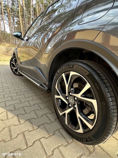 Toyota C-HR Lounge - 15