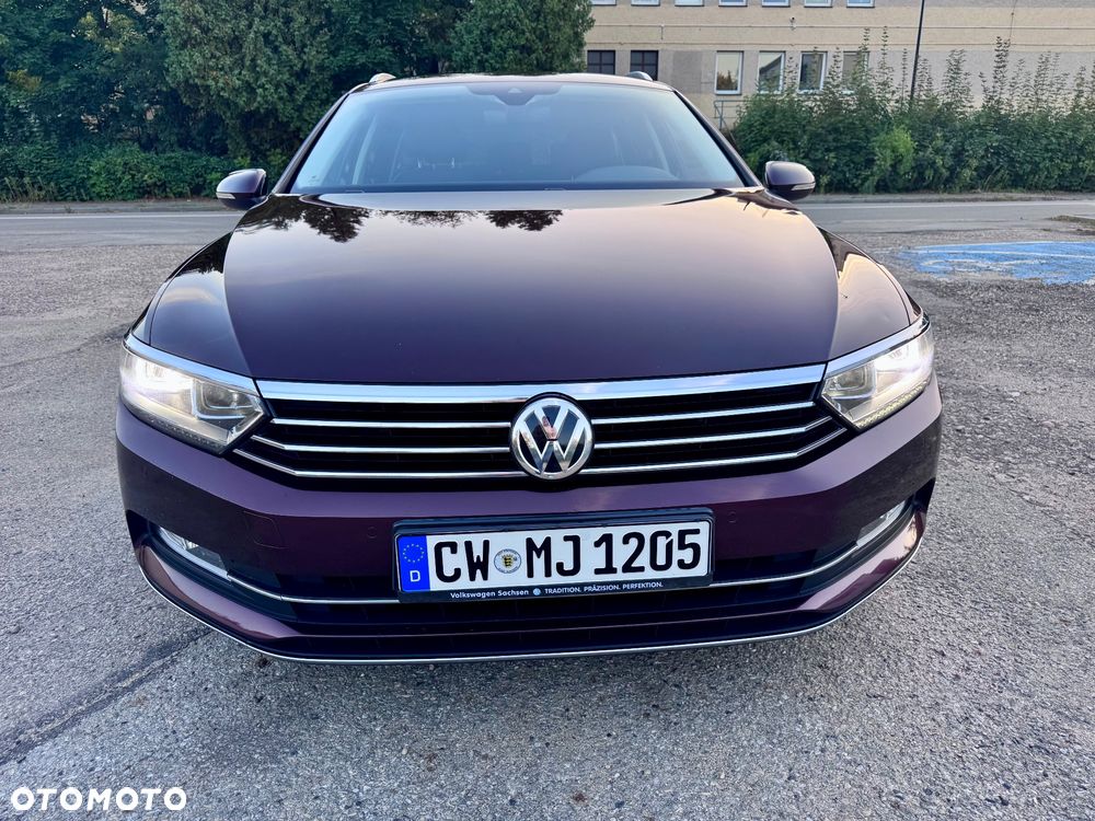 Volkswagen Passat - 2