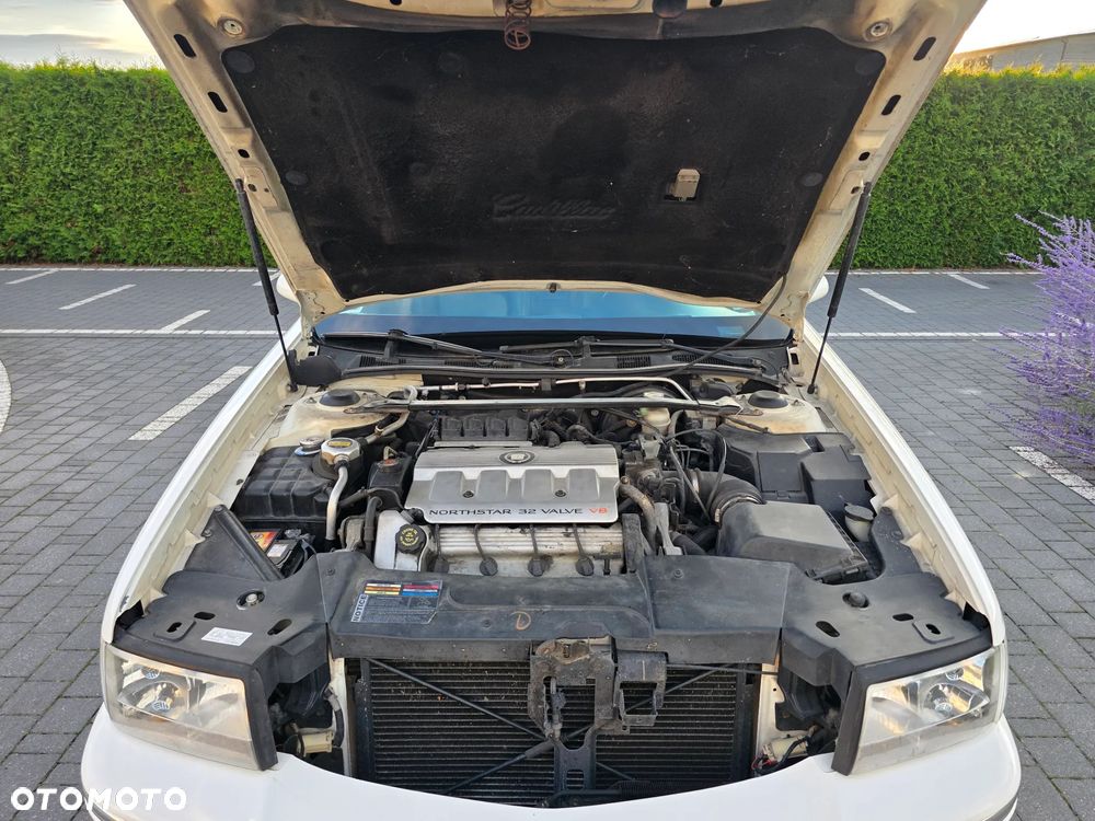 Cadillac Deville 4.6 Concours - 32