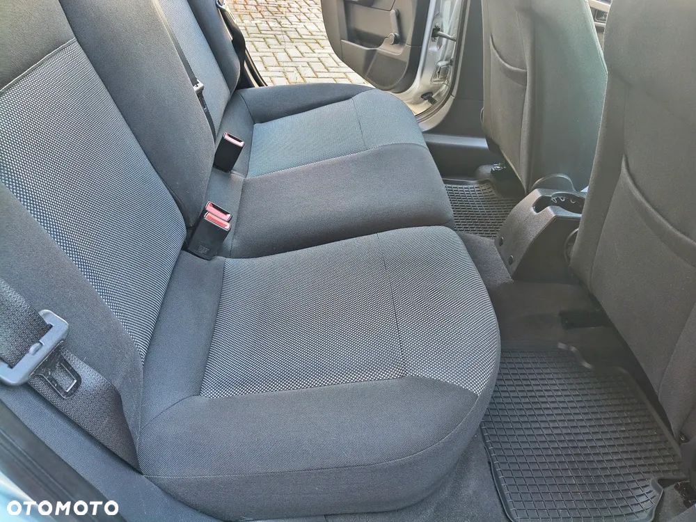 Opel Astra 1.6 Style - 24