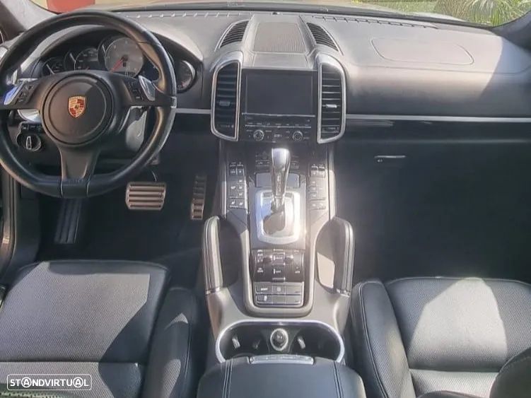 Porsche Cayenne S - 7