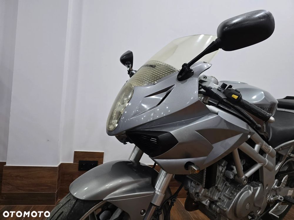 Hyosung GT - 16