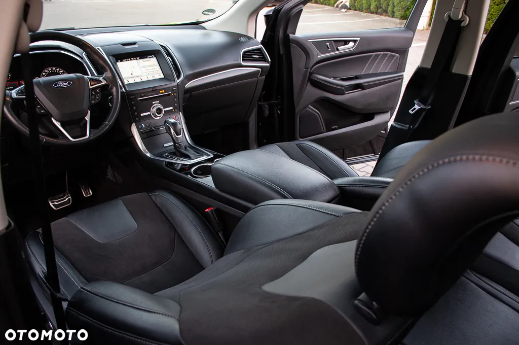Ford Edge 2.0 TDCi Bi-Turbo 4x4 ST-LINE - 24