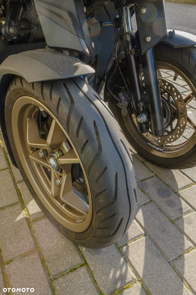 Kymco CV3 - 7