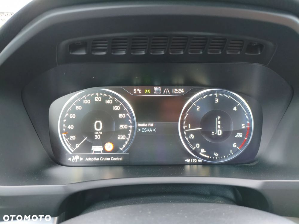 Volvo XC 90 D5 AWD Geartronic Momentum - 16