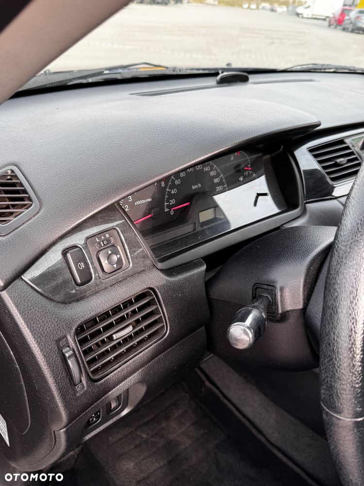 Mitsubishi Lancer 1.6 Comfort - 17