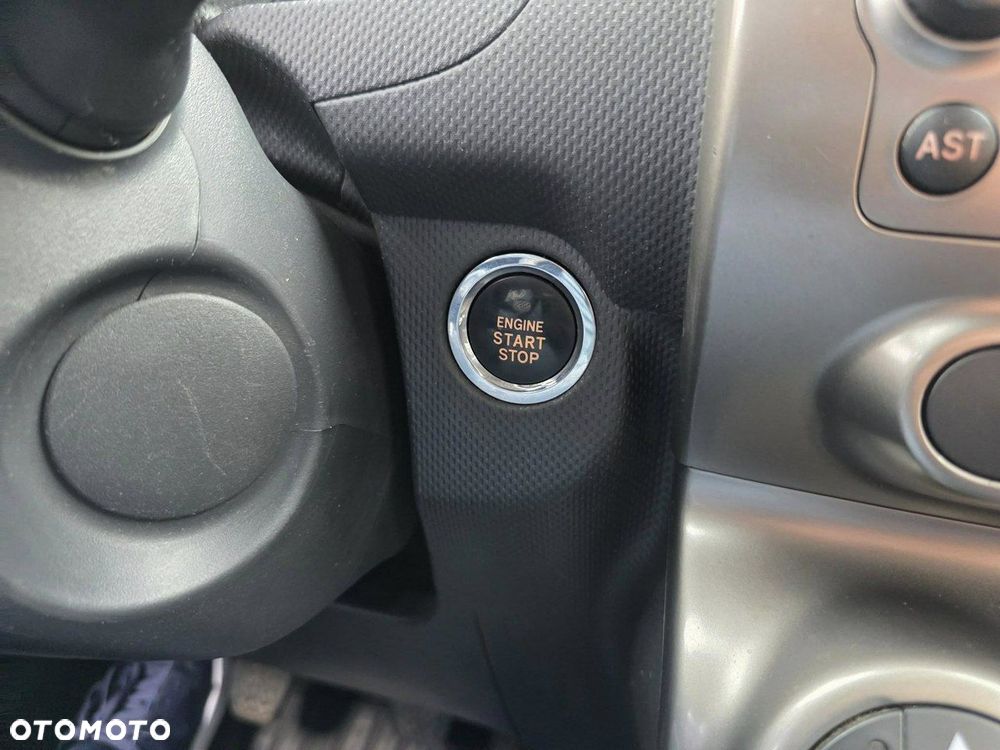 Toyota Urban Cruiser 1.33 Sol - 15