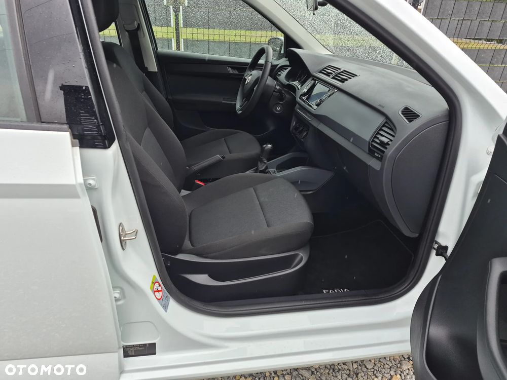 Skoda Fabia 1.0 Style - 10