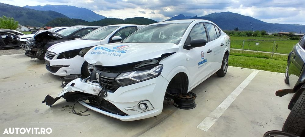 Dezmembram Dacia Logan 3 1.0 TCE H4D 480 - 6