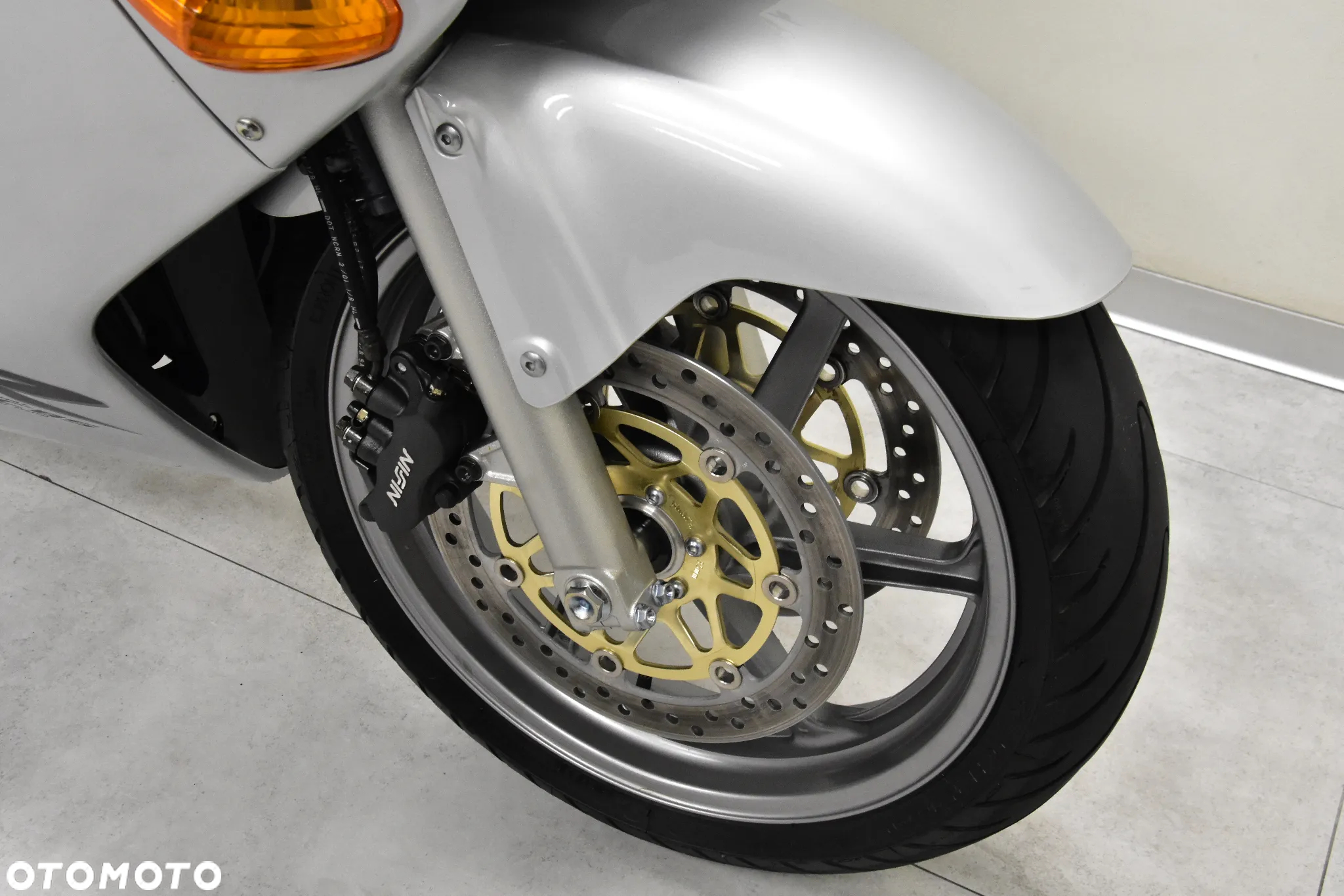 Honda VFR - 25
